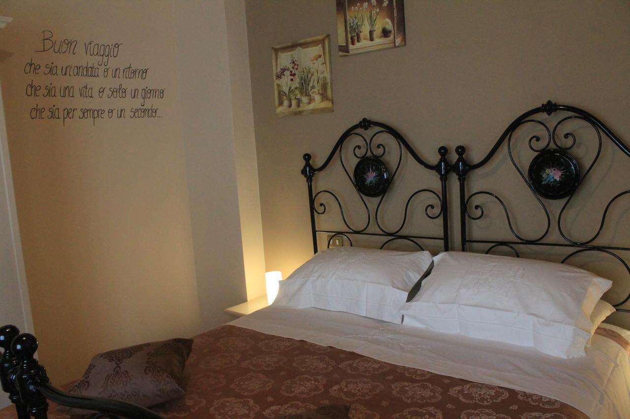 B&B A Casa Di Nonna Massa d'Albe Eksteriør billede