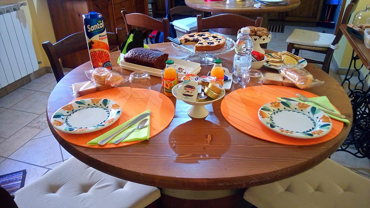 B&B A Casa Di Nonna Massa d'Albe Eksteriør billede
