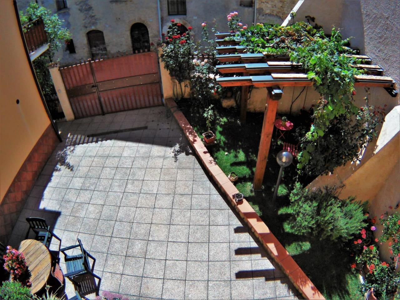 B&B A Casa Di Nonna Massa d'Albe Eksteriør billede