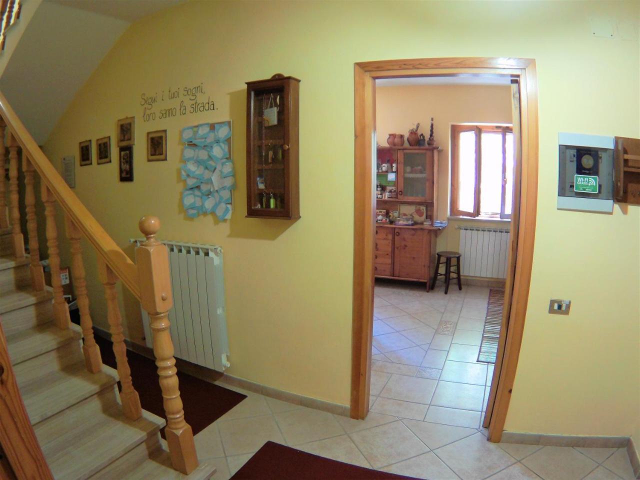 B&B A Casa Di Nonna Massa d'Albe Eksteriør billede