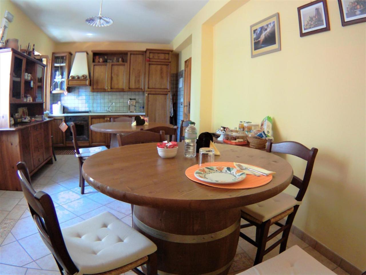 B&B A Casa Di Nonna Massa d'Albe Eksteriør billede