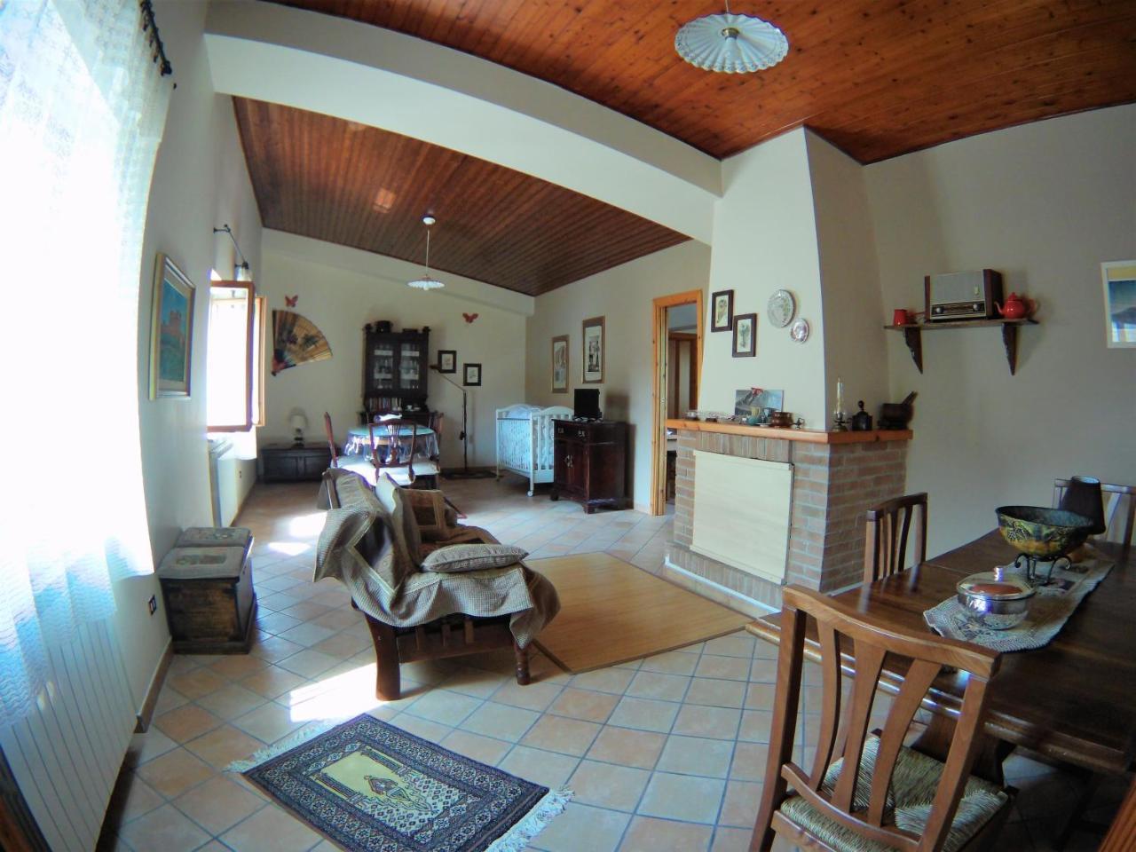 B&B A Casa Di Nonna Massa d'Albe Eksteriør billede