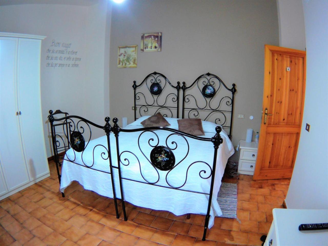B&B A Casa Di Nonna Massa d'Albe Eksteriør billede
